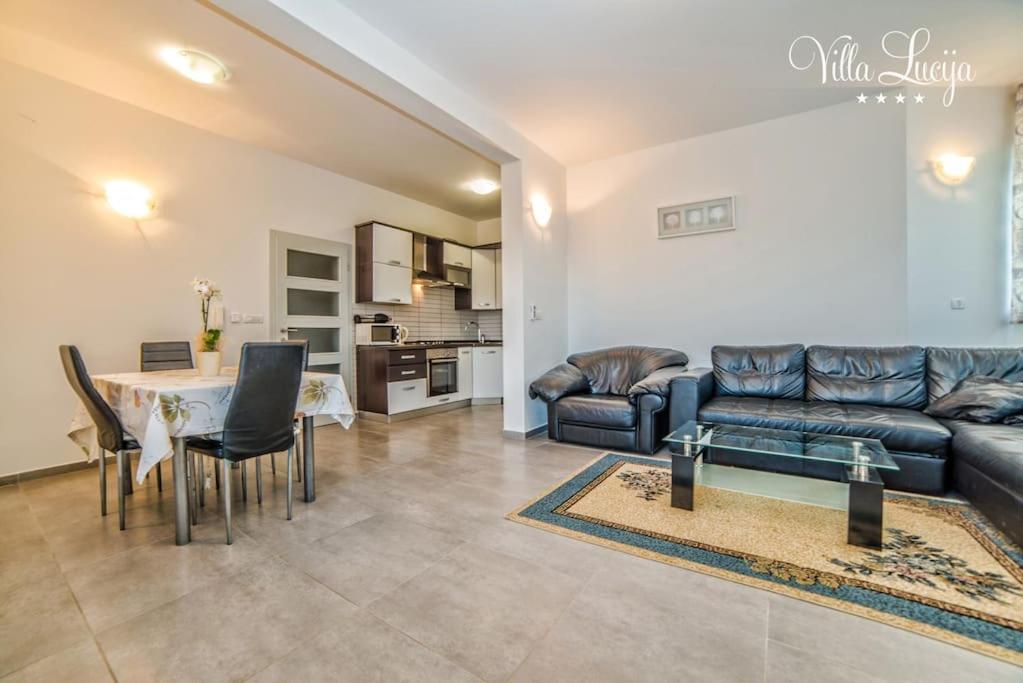 Villa Lucija Пула Экстерьер фото